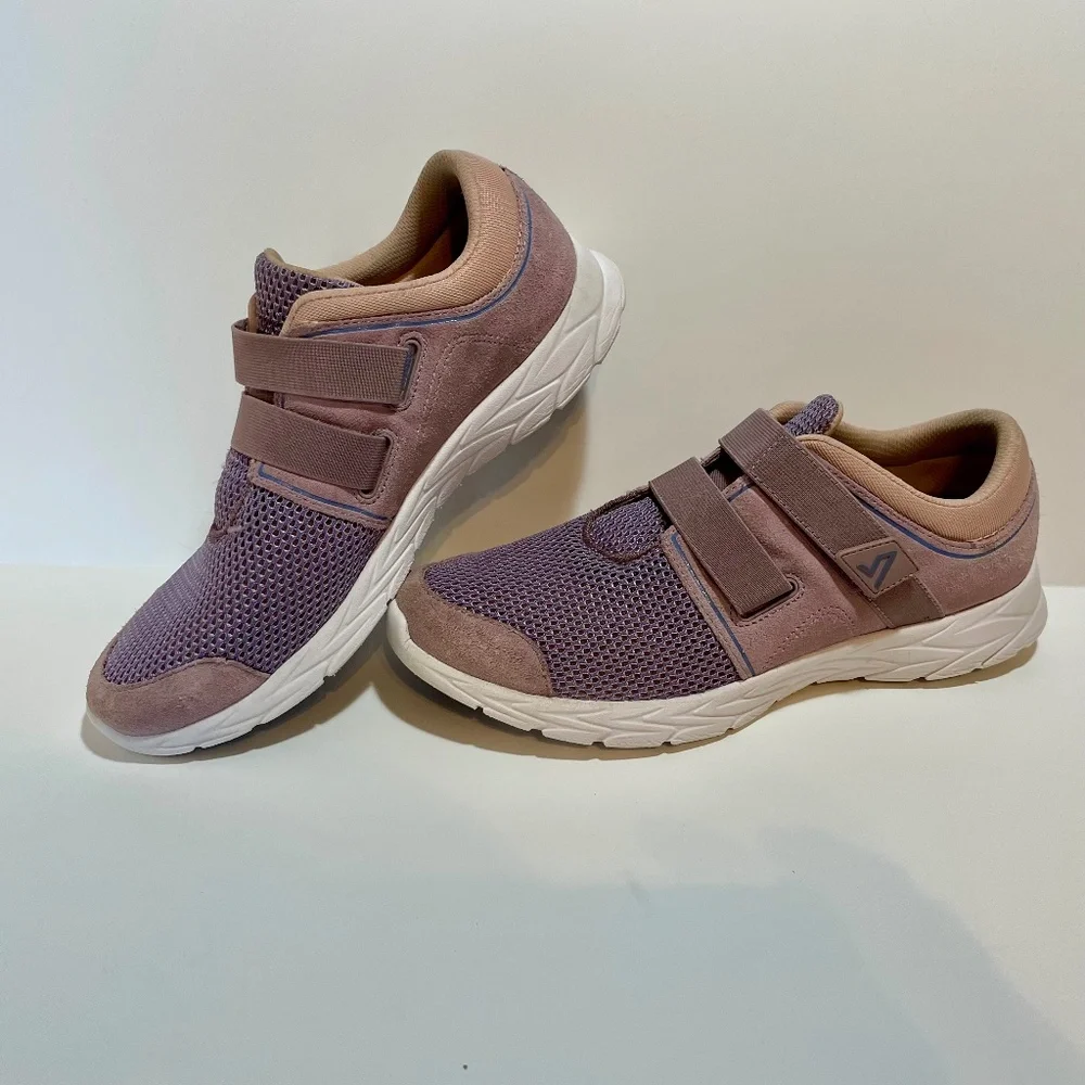 Vionic Adjustable Athletic Shoes Purple Size 9.5